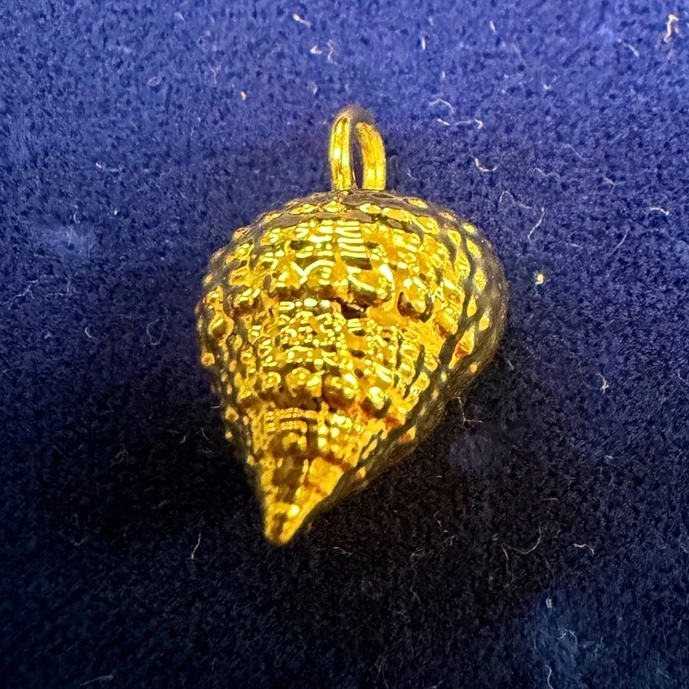 Gold Tone Textured Sea Shell Pendant Cone Shell Charm Jewelry Accessory